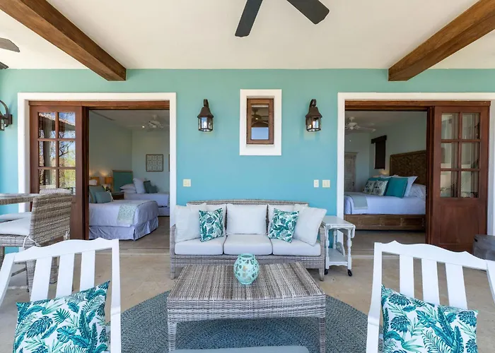 Casa De Sueños- 5 Bedroom At Catalinas Playa Danta