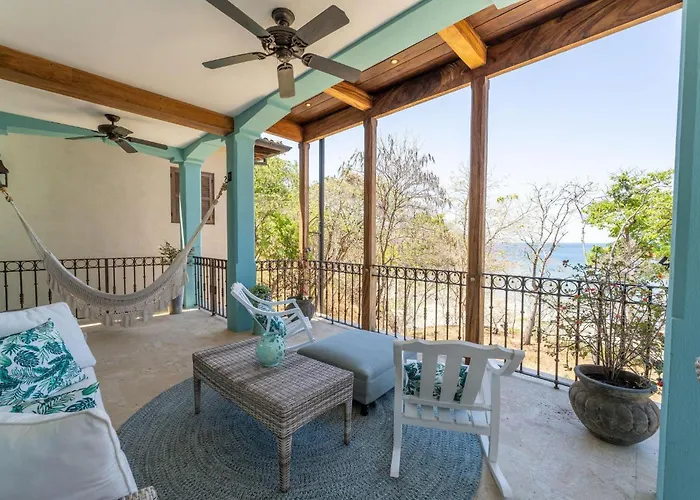 Casa De Sueños- 5 Bedroom At Catalinas Playa Danta